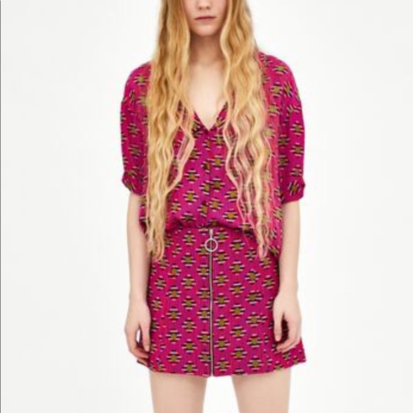 NEW!! Zara Geometric Print Skirt - Picture 2 of 11